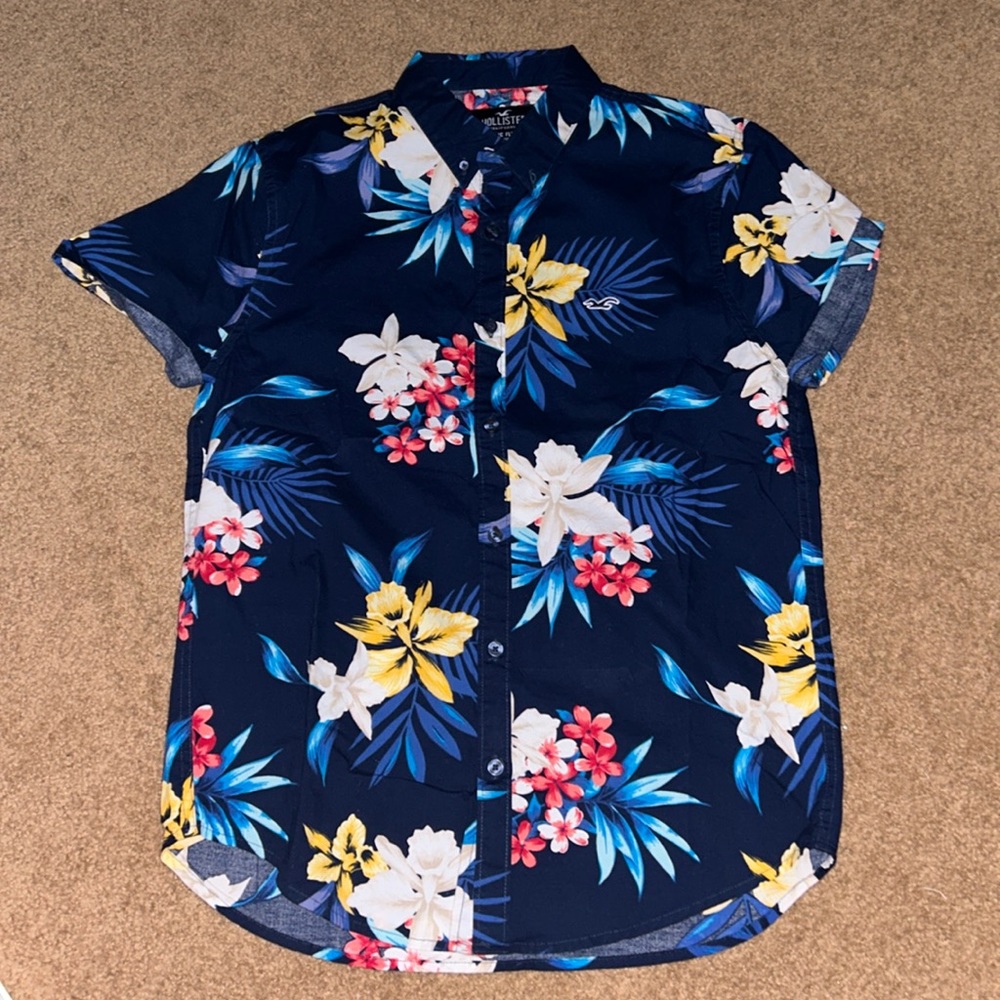 Hollister Button-Up